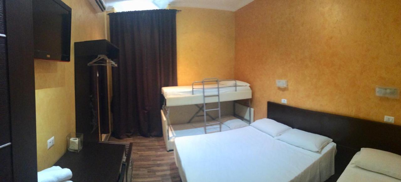 Hotel Caput Mundi Rzym Zewnętrze zdjęcie
