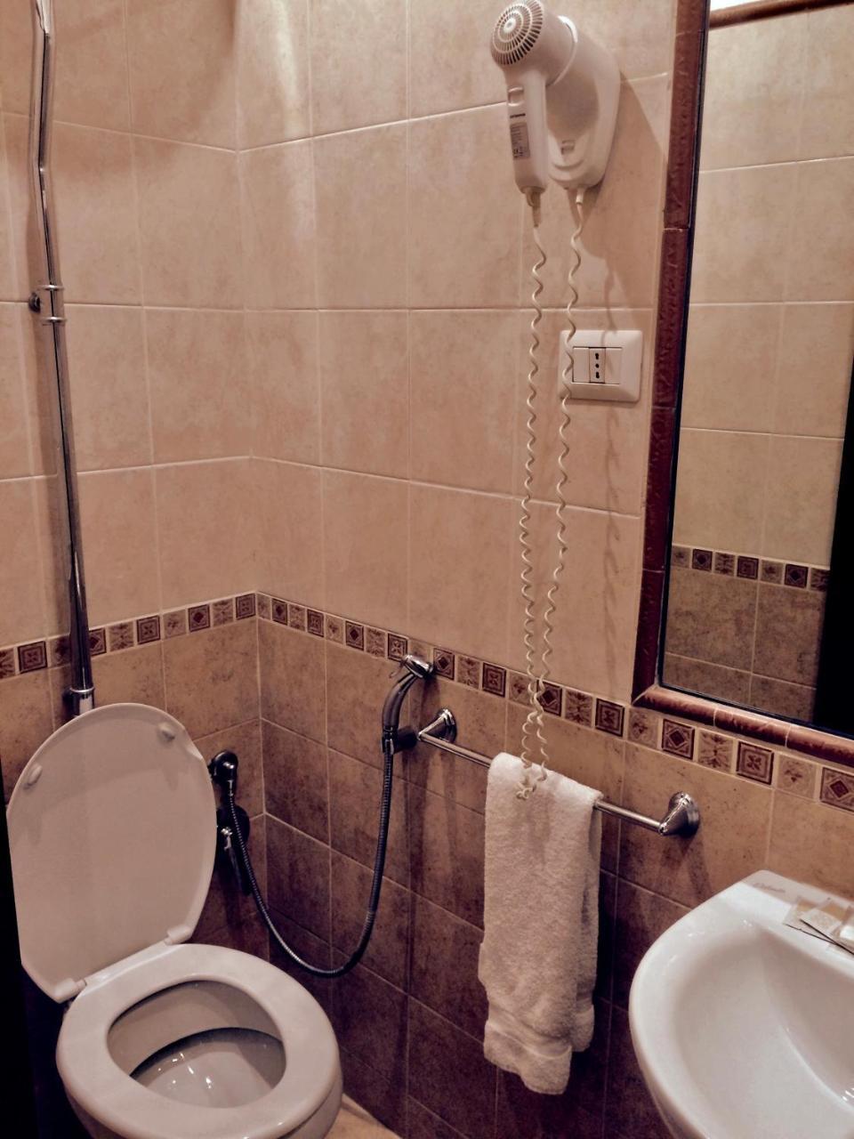 Hotel Caput Mundi Rzym Zewnętrze zdjęcie